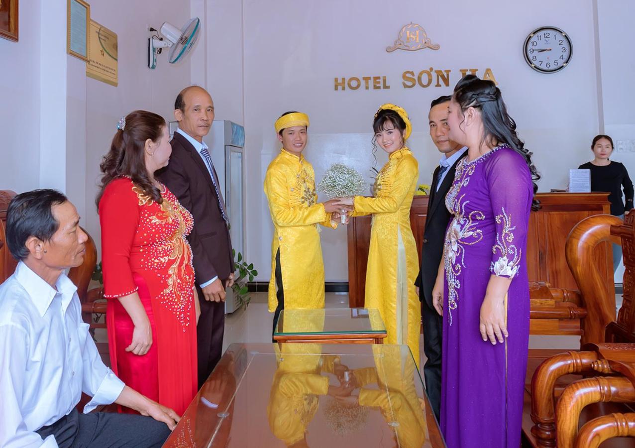 Khach San Son Ha Otel Kon Tum Dış mekan fotoğraf