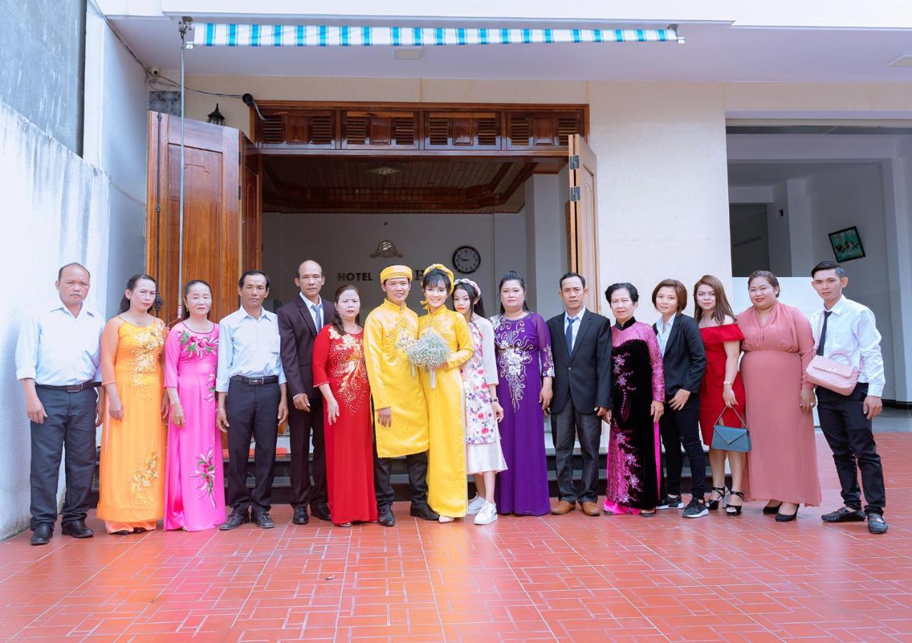 Khach San Son Ha Otel Kon Tum Dış mekan fotoğraf