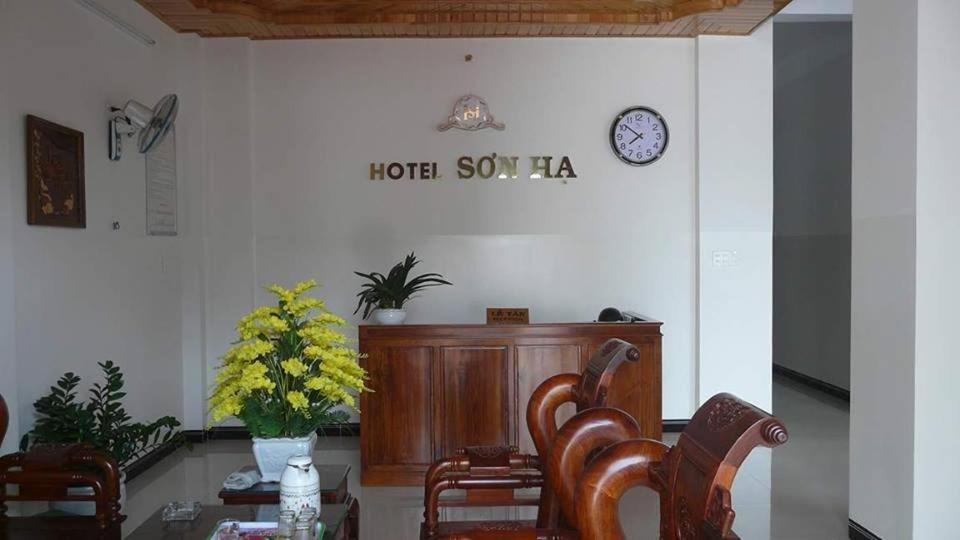 Khach San Son Ha Otel Kon Tum Dış mekan fotoğraf