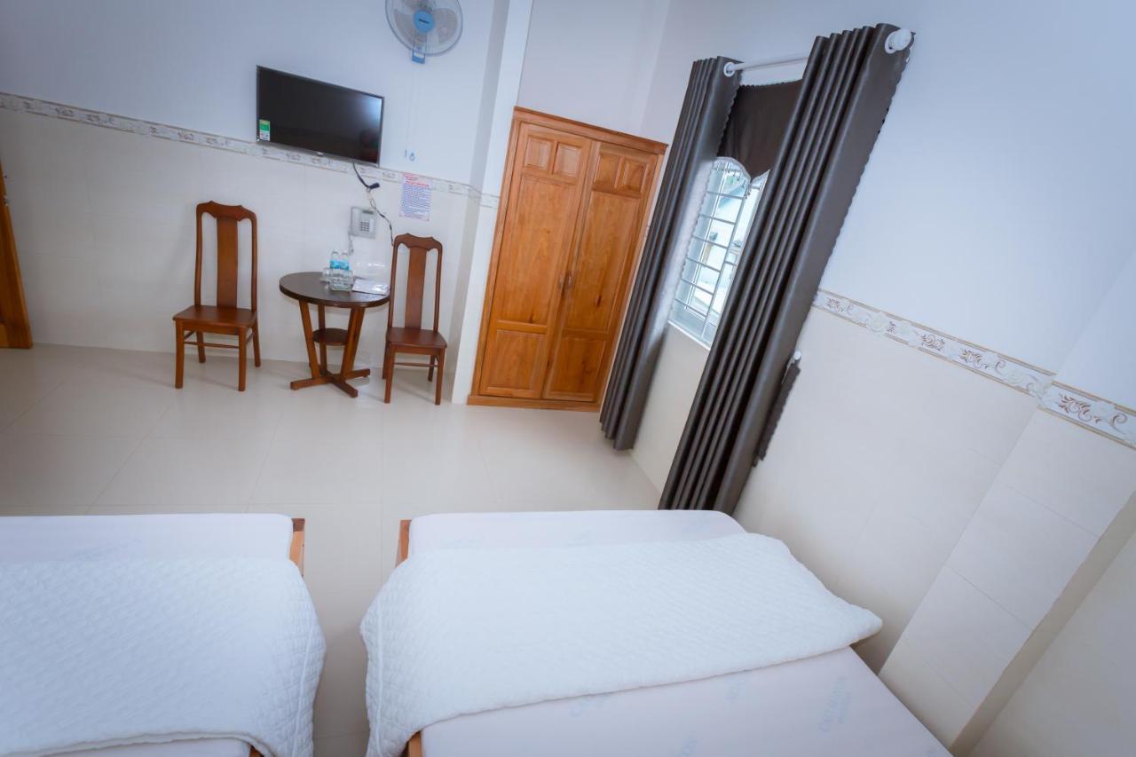 Khach San Son Ha Otel Kon Tum Dış mekan fotoğraf