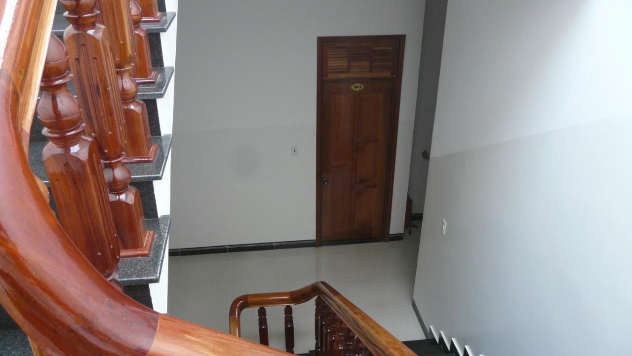 Khach San Son Ha Otel Kon Tum Dış mekan fotoğraf
